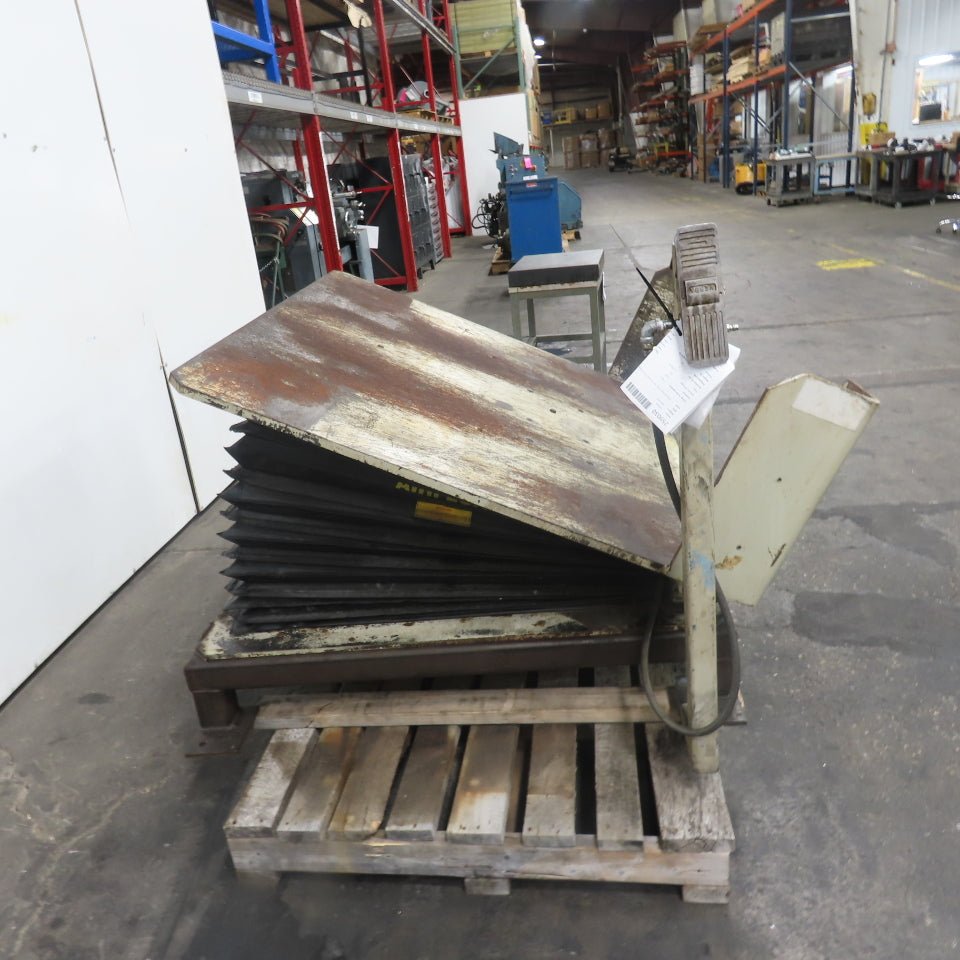 Airfloat T-8B-58-02 6000LBS Pneumatic Air Tilt Table Tote Unloader Tipper 46x48"