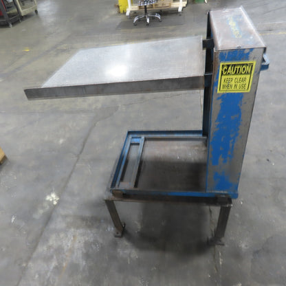 Vestil 27-1/2" x 23" Self Elevating Spring Table 230Lbs Capacity