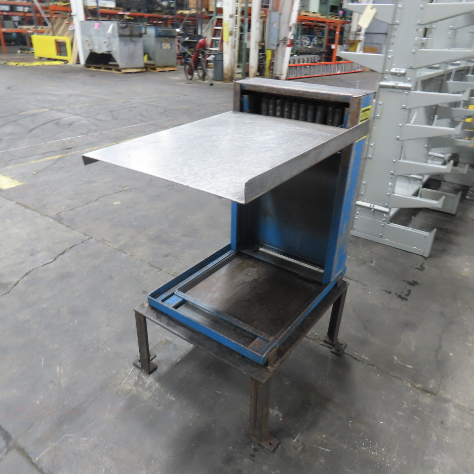 Vestil 27-1/2" x 23" Self Elevating Spring Table 230Lbs Capacity