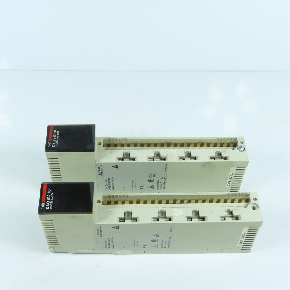 Schneider DAO84210 TSX Quantum 140 100-230VAC Output Module Lot Of 2
