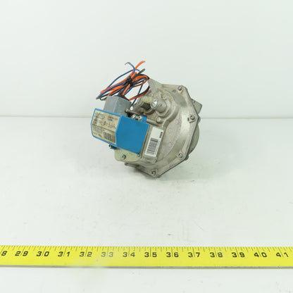 Honeywell V4944 L 1024-LP GAS Diaphragm Gas Valve Two Stage 1-1/4" NPT 120VAC