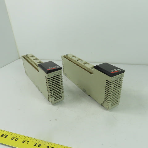 Schneider Automation 140 DAO 842 10 TSX Quantum AC Output Module 100-230V Lot/2