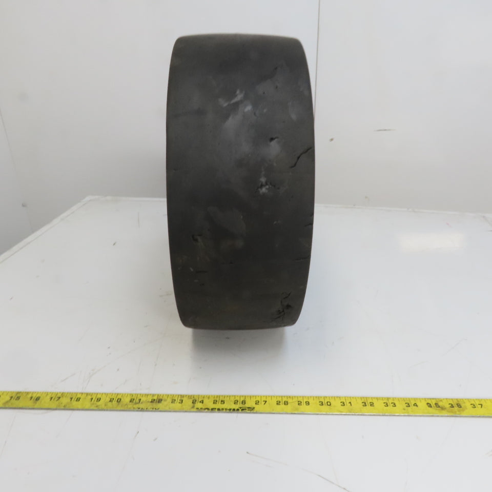 16x6x10-1/2" Hard Rubber Forklift Tire Smooth Tread Spindle Bearing Center Rim