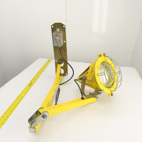 Phoenix DL-INC-DWT-42 42" Modular Wet Location Task Light 120V W/ Mount & Switch