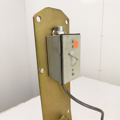Phoenix DL-INC-DWT-42 42" Modular Wet Location Task Light 120V W/ Mount & Switch