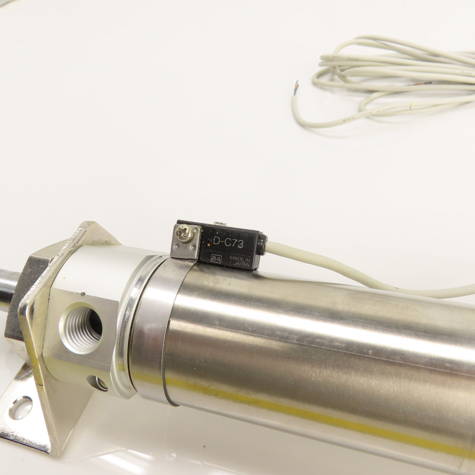 SMC CDM2L40-300A-C73L Double Acting Air Cylinder 40mm Bore 300mm Stroke NEW