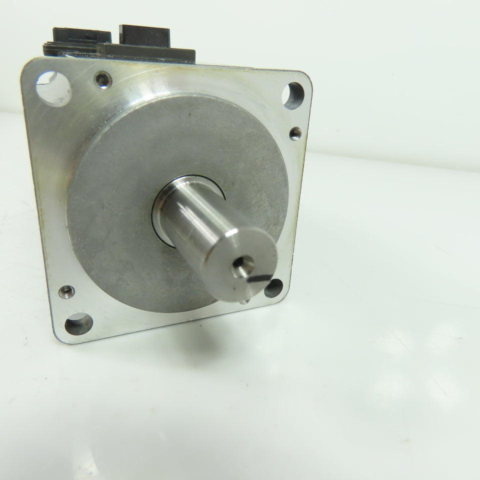 Mitsubishi HF-KP43 AC Servo Motor 102V 2.9A 400W 3000RPM