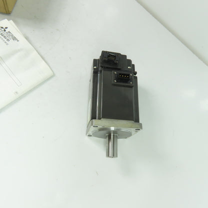 Mitsubishi HF-KP43 AC Servo Motor 102V 2.9A 400W 3000RPM