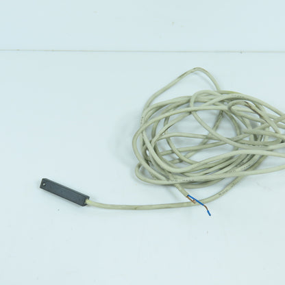 SMC D-Z73 Direct Mount Reed Switch 2-Wire Lot Of 7