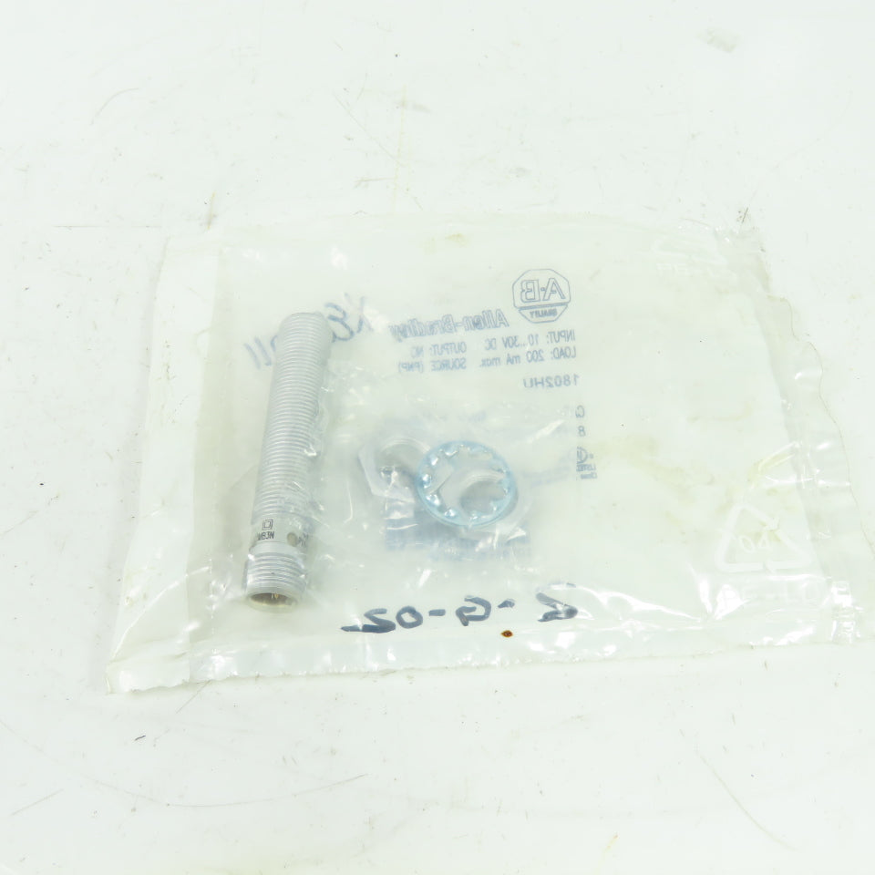 Allen Bradley 871ZT-MB3NP12-D4 Inductive Proximity Sensor 10-30VDC 200mA NEW