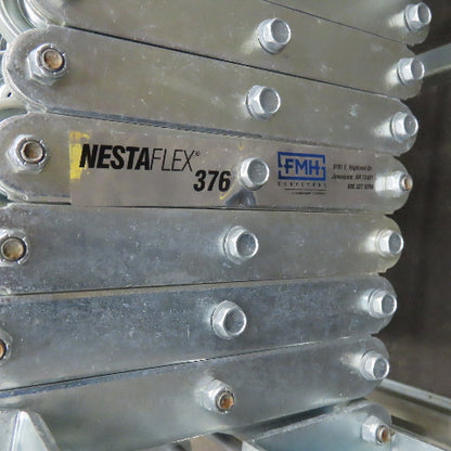 Nestaflex 376 24" Flexible Expandable Skate Wheel Conveyor 78"-150"