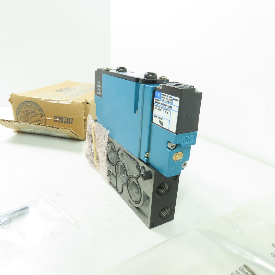 Mac 92B-FAB-BJ4-DM-DDAP-1DM Pneumatic Solenoid Valve 35-120PSI 24VDC NEW