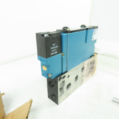 Mac 92B-FAB-BJ4-DM-DDAP-1DM Pneumatic Solenoid Valve 35-120PSI 24VDC NEW