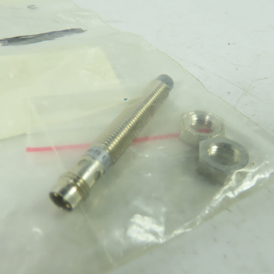 Allen Bradley 872C-D3NN8-P3 Ser E Inductive Proximity Sensor Switch 5-30VDC NEW