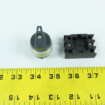 Schmersal 101006377 101006377 2-Position Spring Return Selector Switch
