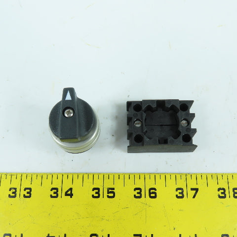 Schmersal 101006377 101006377 2-Position Spring Return Selector Switch