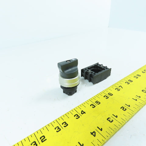 Schmersal 101006377 101006377 2-Position Maintained Selector Switch