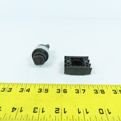 Schmersal 101006377 101006377 2-Position Maintained Selector Switch