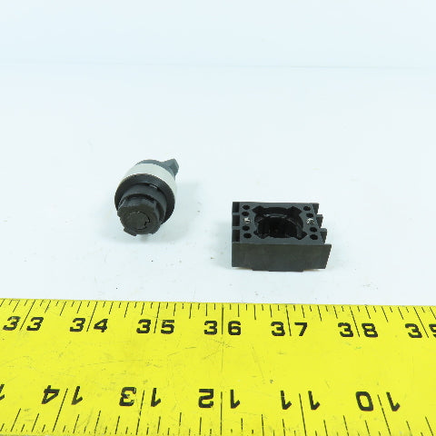 Schmersal 101006377 101006377 2-Position Maintained Selector Switch