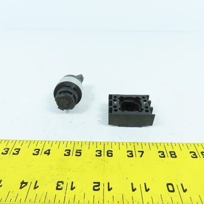 Schmersal 101006377 101006377 2-Position Maintained Selector Switch