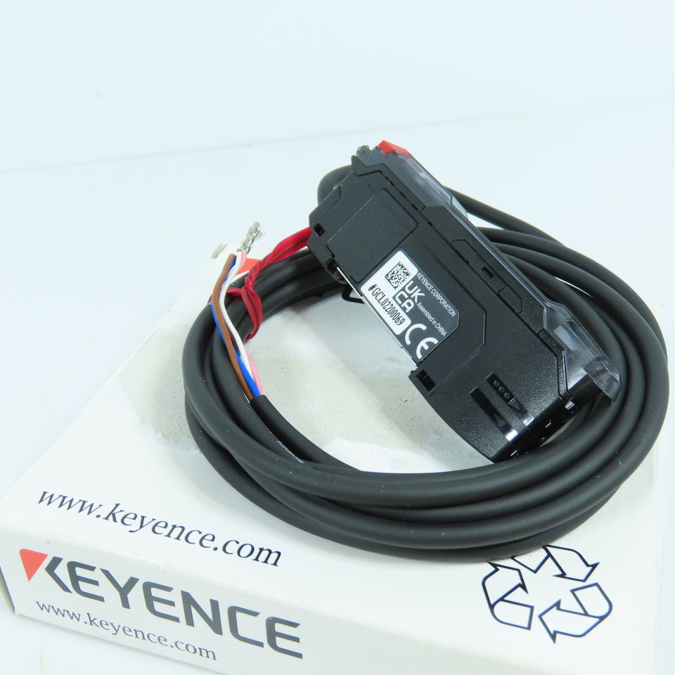 Keyence FS-N43P Digital Fiber Optic Sensor 12-24VDC NEW