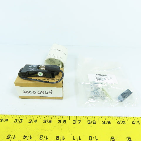 Banner 33715 D12SP6FVQ Glass Fiber Optic Sensor 10-30V DC NEW