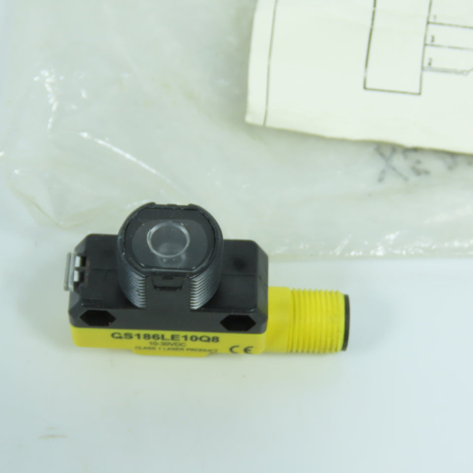Banner QS186LE10Q8 All Purpose Photoelectric Sensor 10-30VDC 15m Range