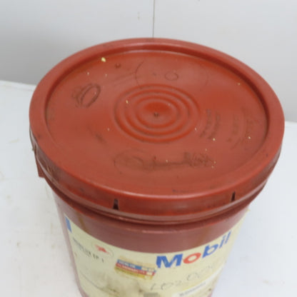 Mobil Mobilux EP1 35Lb Bucket of Lithium Grese