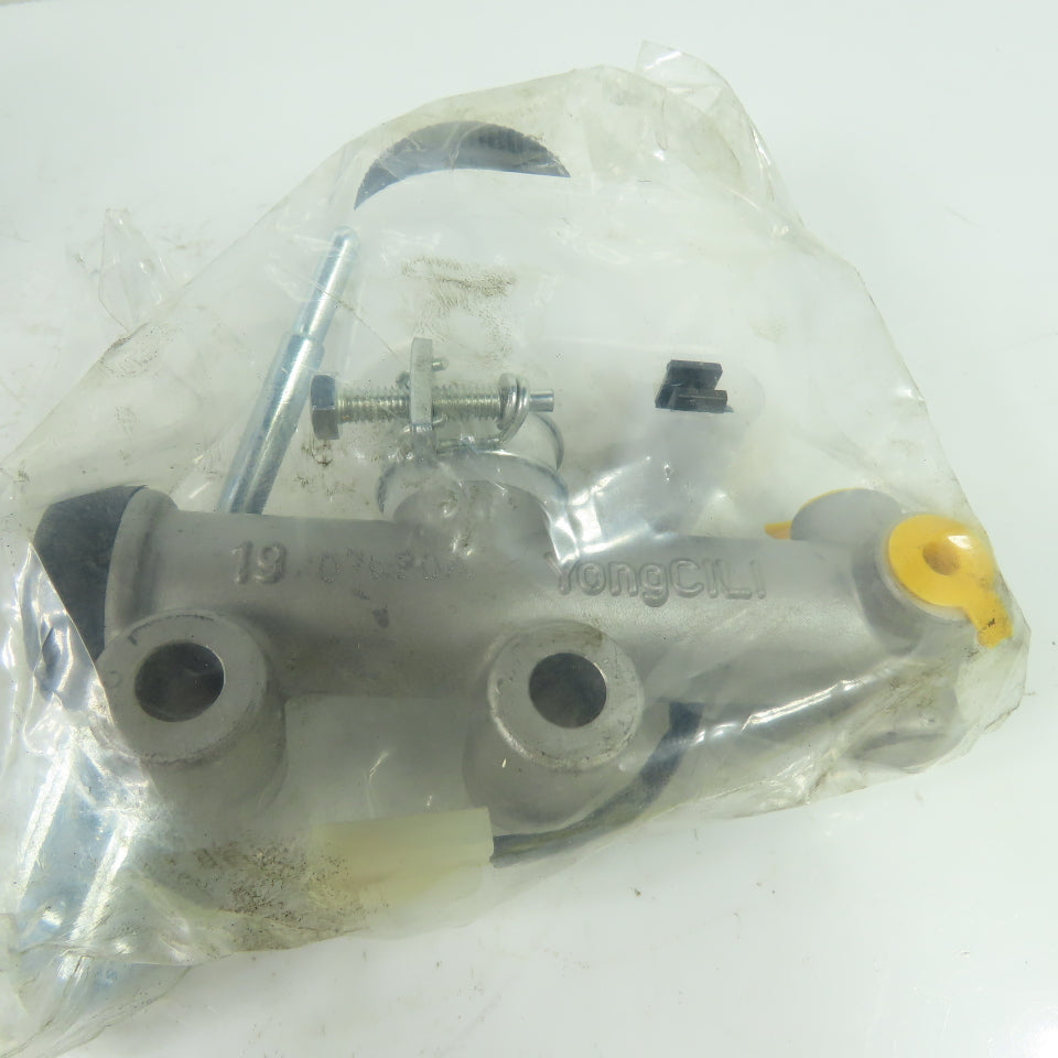 91246-55300 Master Cylinder Mitsubishi/Catapiler NEW