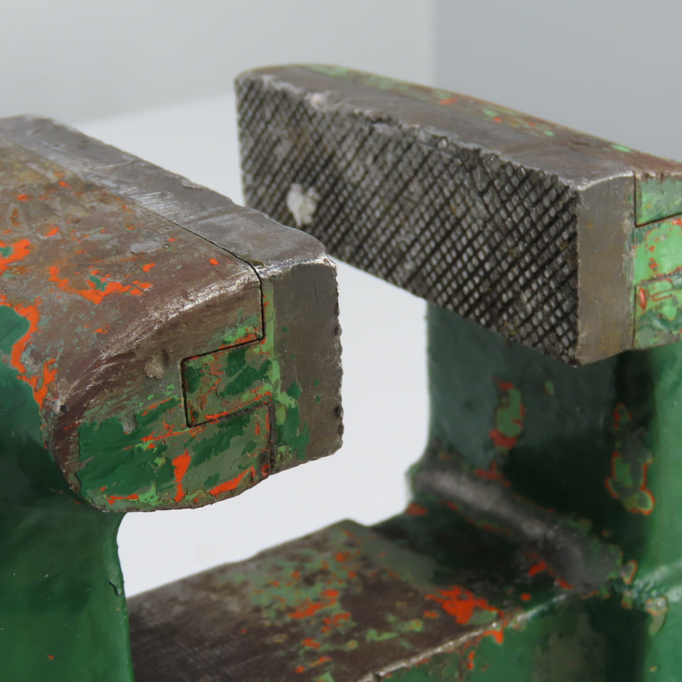 Columbian Machinist Swivel Base Bench Vise 4" Jaws 7-1/2" Open USA Made