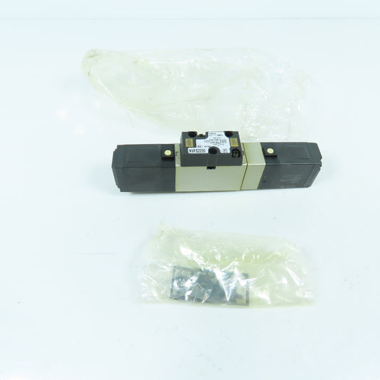 SMC NVFS2200 4/5 Pneumatic Solenoid Control Valve 17-230V Coil