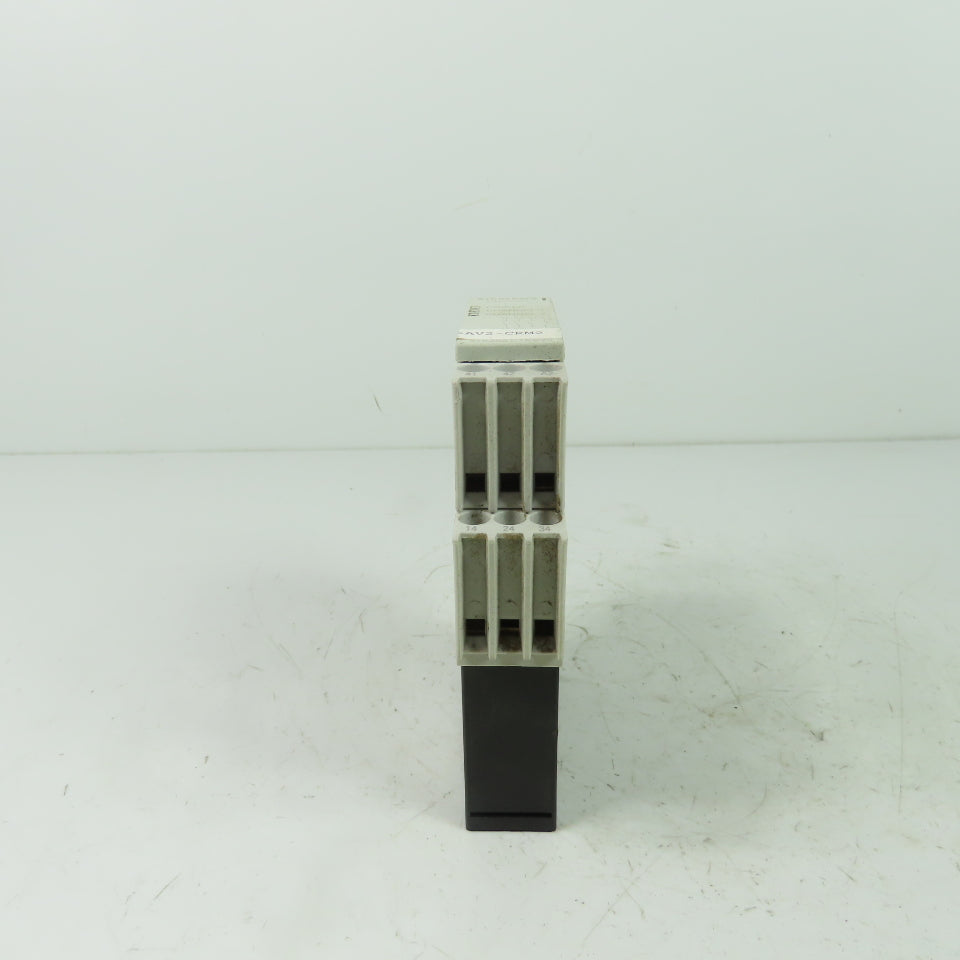 Siemens 3TK2821-1CB30 Siguard Safety Relay 24VAC/DC