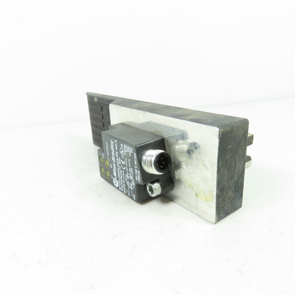 Allen Bradley 871D-JW2G165A-R5 Ser A Inductive Proximity Sensor 20-150V 100mA