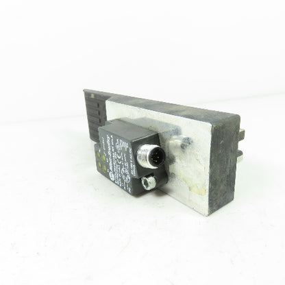 Allen Bradley 871D-JW2G165A-R5 Ser A Inductive Proximity Sensor 20-150V 100mA