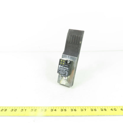 Allen Bradley 871D-JW2G165A-R5 Ser A Inductive Proximity Sensor 20-150V 100mA