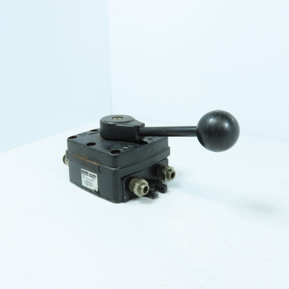 Parker VL25 4101 4-Way / 3-Position Pneumatic Control Valve 150PSI