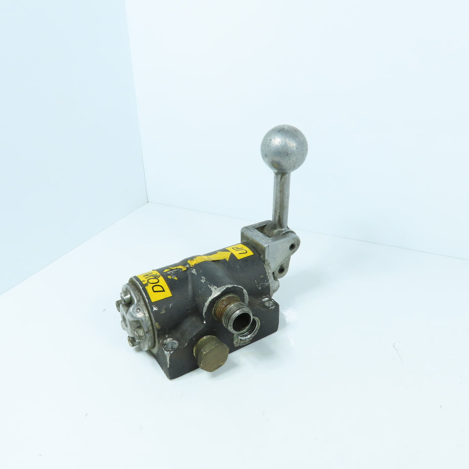 3-Postion / 4-Way Manual Pneumatic Control Valve 1/2" NPT