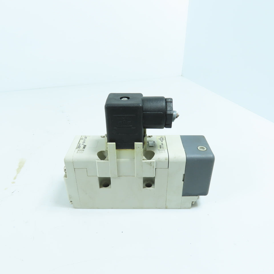 SMC VQ7-6-FG-S-3Z Pneumatic Directional Control Valve 0.15-1.0MPa