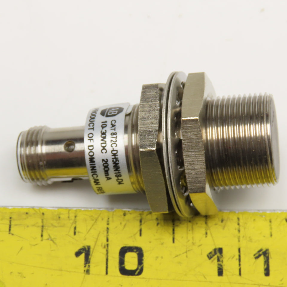 Allen Bradley 872C-DH5NN18-D4 Inductive Proximity Sensor 10-30VDC