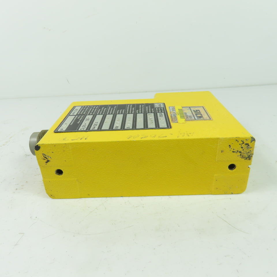 Sick WSU 26121 Photoelectric Sender Unit 120V 5VA 48/62Hz