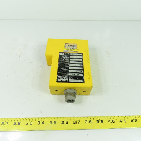 Sick WSU 26121 Photoelectric Sender Unit 120V 5VA 48/62Hz