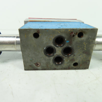 Vickers DG4V-3-2C-M-WL-B-40 Hydraulic Directional Control Valve
