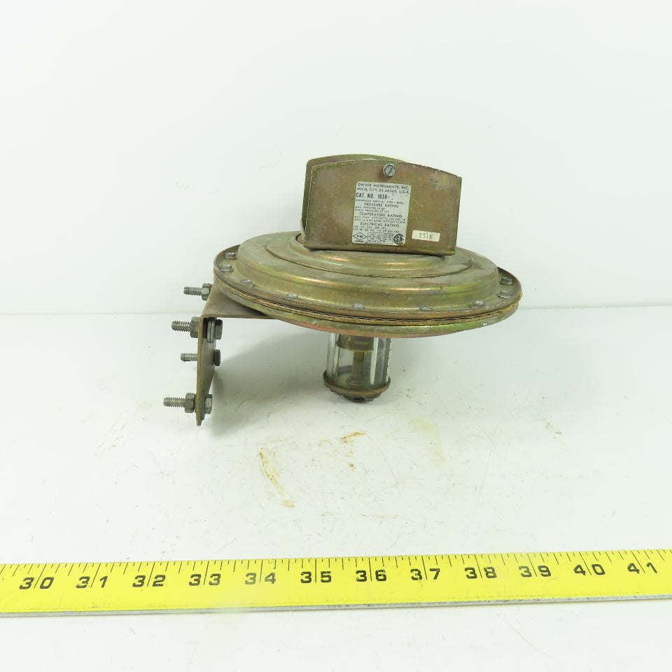 Dwyer 1638-* Diaphragm Pressure Switch 125/480VAC 25PSI