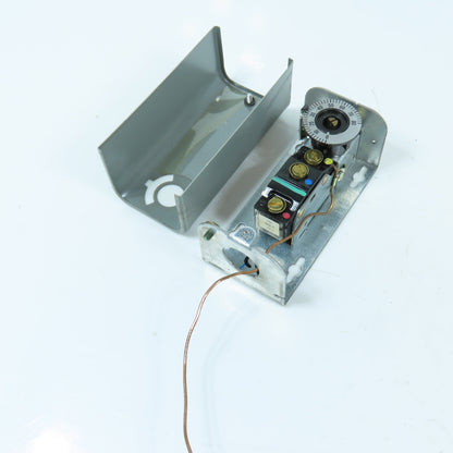 Johnson Controls A19AAC-4 Temperature Control Switch 120/240V