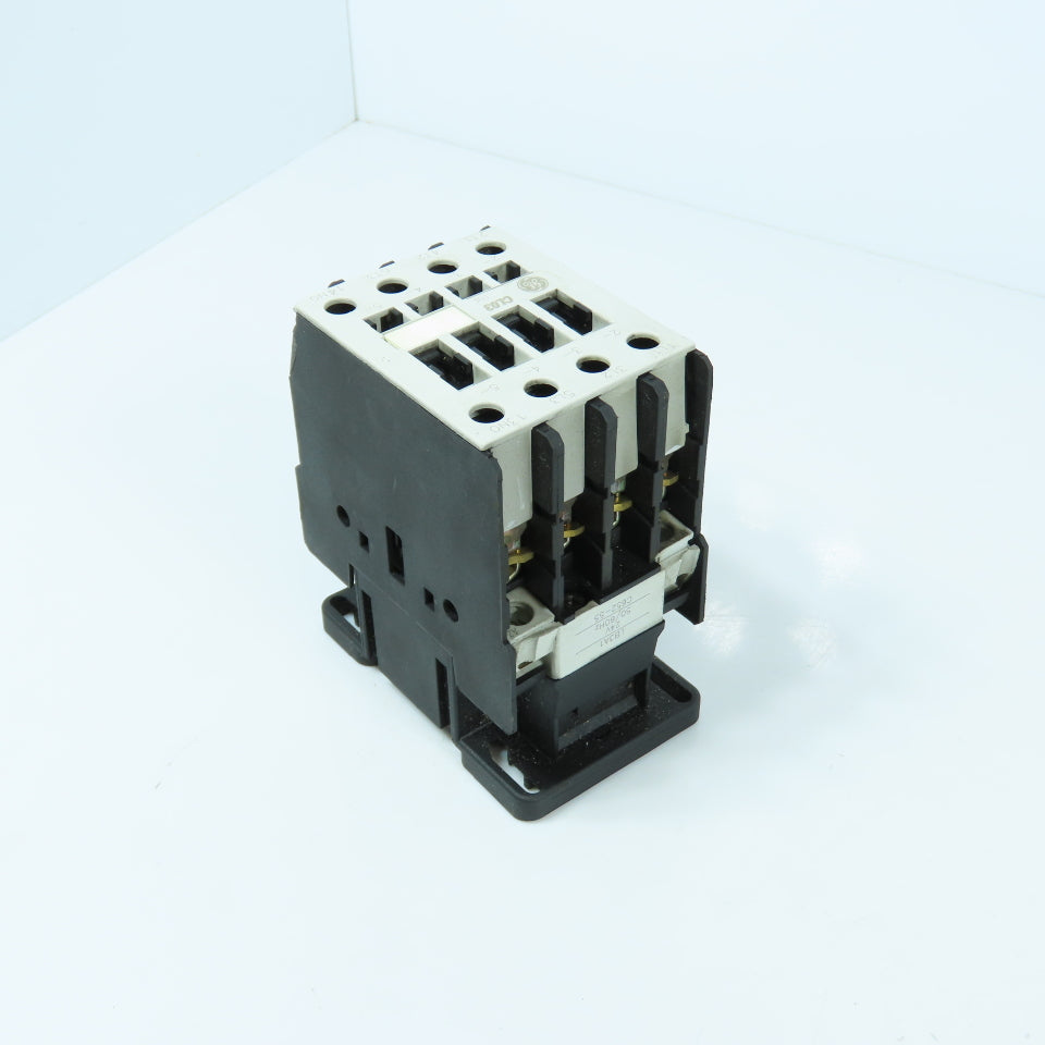 General Electric CL03A310M 3-Pole Power Contactor 45A 600V Max 24V DC Coil