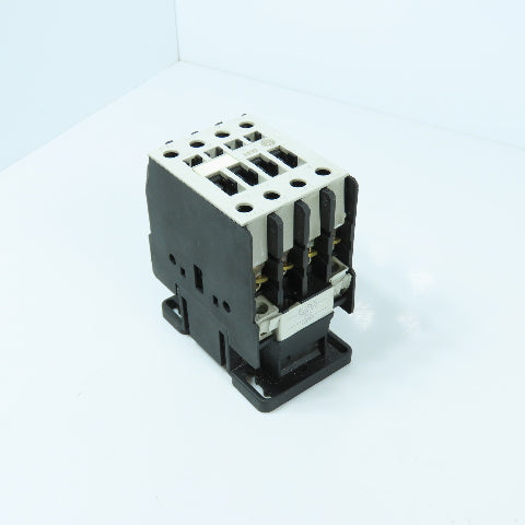 General Electric CL03A310M 3-Pole Power Contactor 45A 600V Max 24V DC Coil
