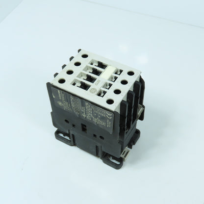 General Electric CL03A310M 3-Pole Power Contactor 45A 600V Max 24V DC Coil