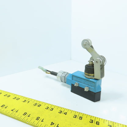 Micro Switch BZE6-2RN2 15A 45° Roller Plunger Limit Switch 125-480VAC