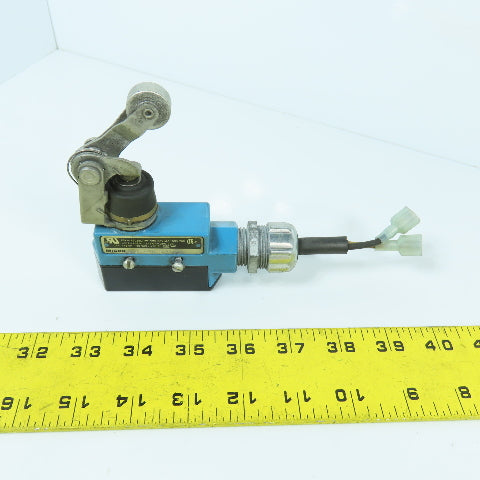 Micro Switch BZE6-2RN2 15A 45° Roller Plunger Limit Switch 125-480VAC