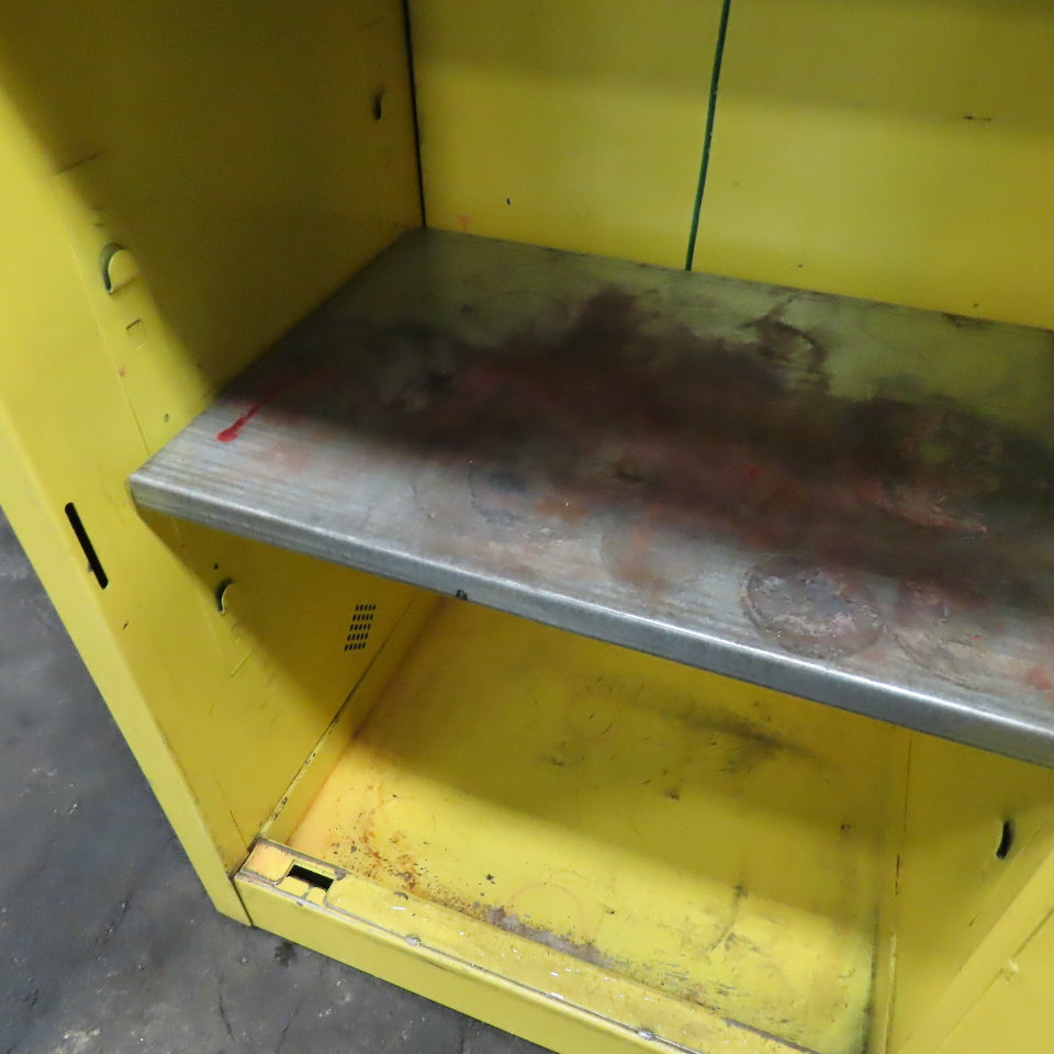 Eagle Model 1924 12 Gallon Flammable Storage Cabinet 23" x 18" x 35"